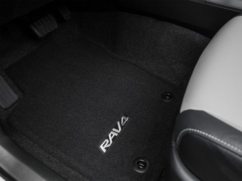 Used 2018 Toyota RAV4 Limited image 39