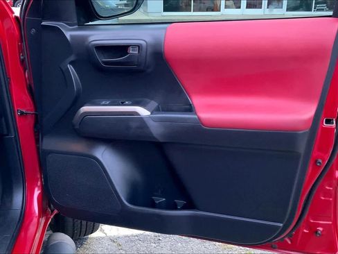 Used 2023 Toyota Tacoma SR5 w/ Technology Package image 22