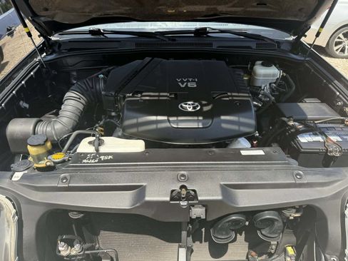 Used 2019 Jeep Grand Cherokee Altitude RWD image 28