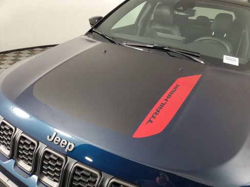 New 2026 Jeep Compass Trailhawk image 11