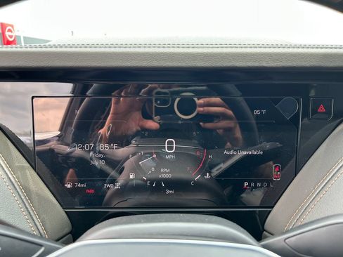 New 2026 GMC Yukon XL AT4 AWD/4WD image 23