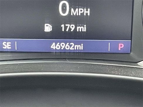 Used 2021 GMC Terrain SLT w/ Elevation Edition image 31