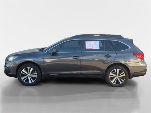 Used 2019 Subaru Outback 2.5i Limited w/ Popular Package #2 image 7