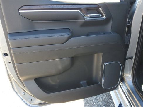 Used 2024 GMC Sierra 1500 SLT w/ SLT Premium Plus Package image 24