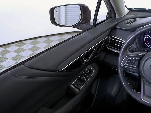 Used 2025 Subaru Outback Touring XT image 20