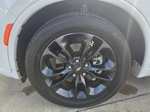 Used 2023 Dodge Durango SXT w/ SXT Blacktop Group image 11