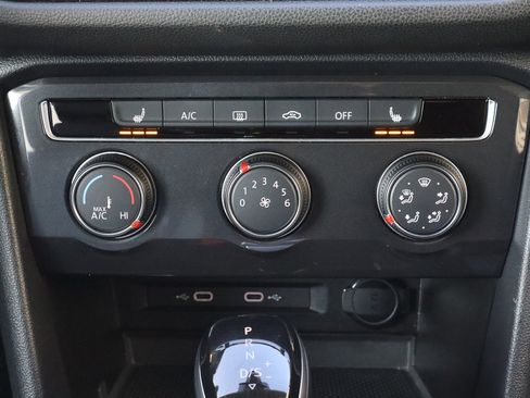 Used 2024 Volkswagen Tiguan Wolfsburg Edition image 22