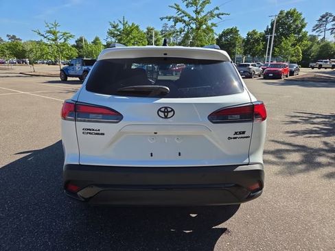 Used 2025 Toyota Corolla Cross AWD Hybrid w/ Convenience Package image 4
