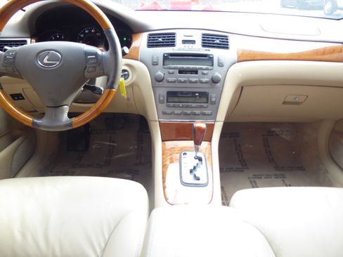 Used 2005 Lexus ES 330 image 20