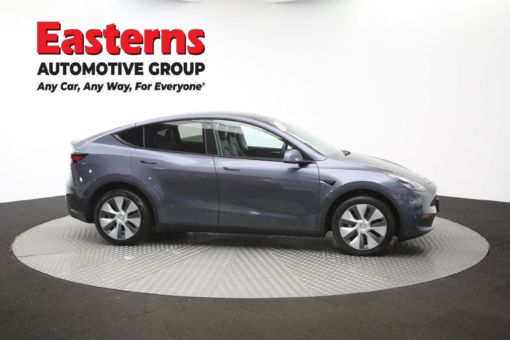Used 2023 Tesla Model Y Long Range AWD/4WD image 43