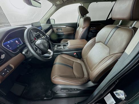 Used 2023 Honda Pilot Elite image 8