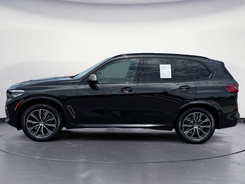Used 2022 BMW X5 M50i w/ Parking Assistance Package AWD/4WD image 2