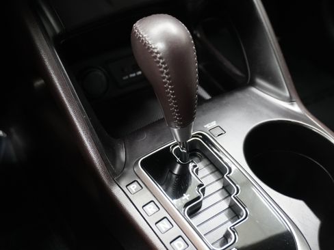 Used 2011 Hyundai Tucson GLS image 17