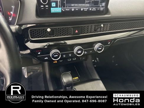 Used 2022 Honda Civic Touring image 10