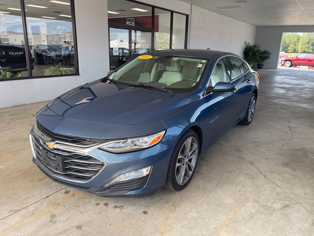 Used 2024 Chevrolet Malibu LT FWD image 2