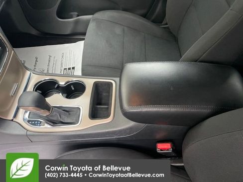 Used 2016 Jeep Grand Cherokee Laredo w/ Quick Order Package 23E image 15