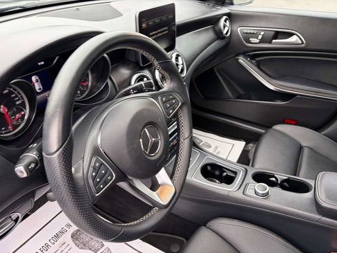 Used 2018 Mercedes-Benz CLA 250 4MATIC image 12
