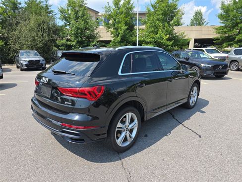 Used 2021 Audi Q3 2.0T Premium w/ Convenience Package AWD/4WD image 3
