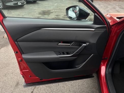 Certified 2025 MAZDA CX-50 AWD 2.5 S w/ Select Package image 19