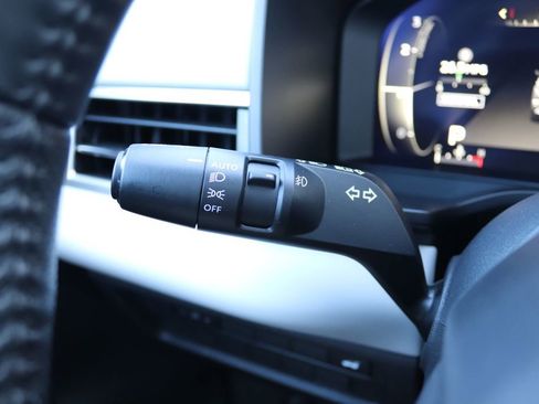 Used 2025 Mitsubishi Outlander SEL image 14