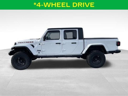 Used 2023 Jeep Gladiator Sport image 7