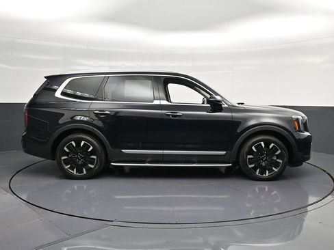 Used 2024 Kia Telluride SX w/ Towing Package FWD image 4