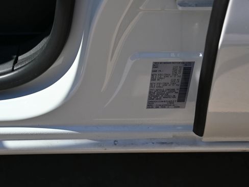 Used 2025 Nissan Frontier S image 21