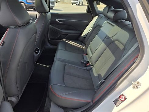 Used 2023 Hyundai Sonata SEL Plus image 12