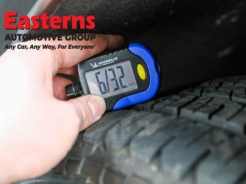 Used 2022 Chevrolet Traverse LT image 28