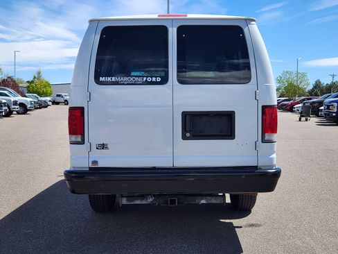 Used 2000 Ford E-350 and Econoline 350 Club Wagon image 6