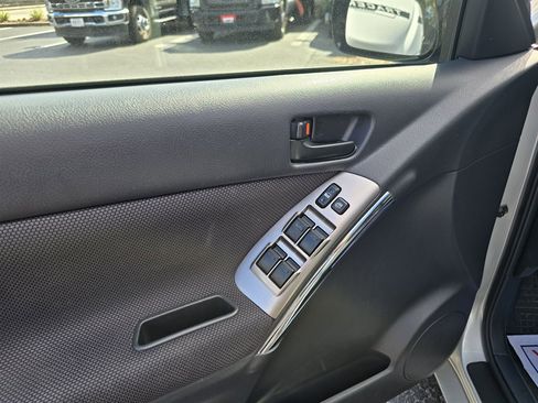 Used 2003 Pontiac Vibe Base w/ Power Group Value Package image 15