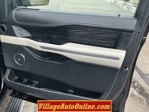 Used 2021 Ford Expedition Platinum image 33