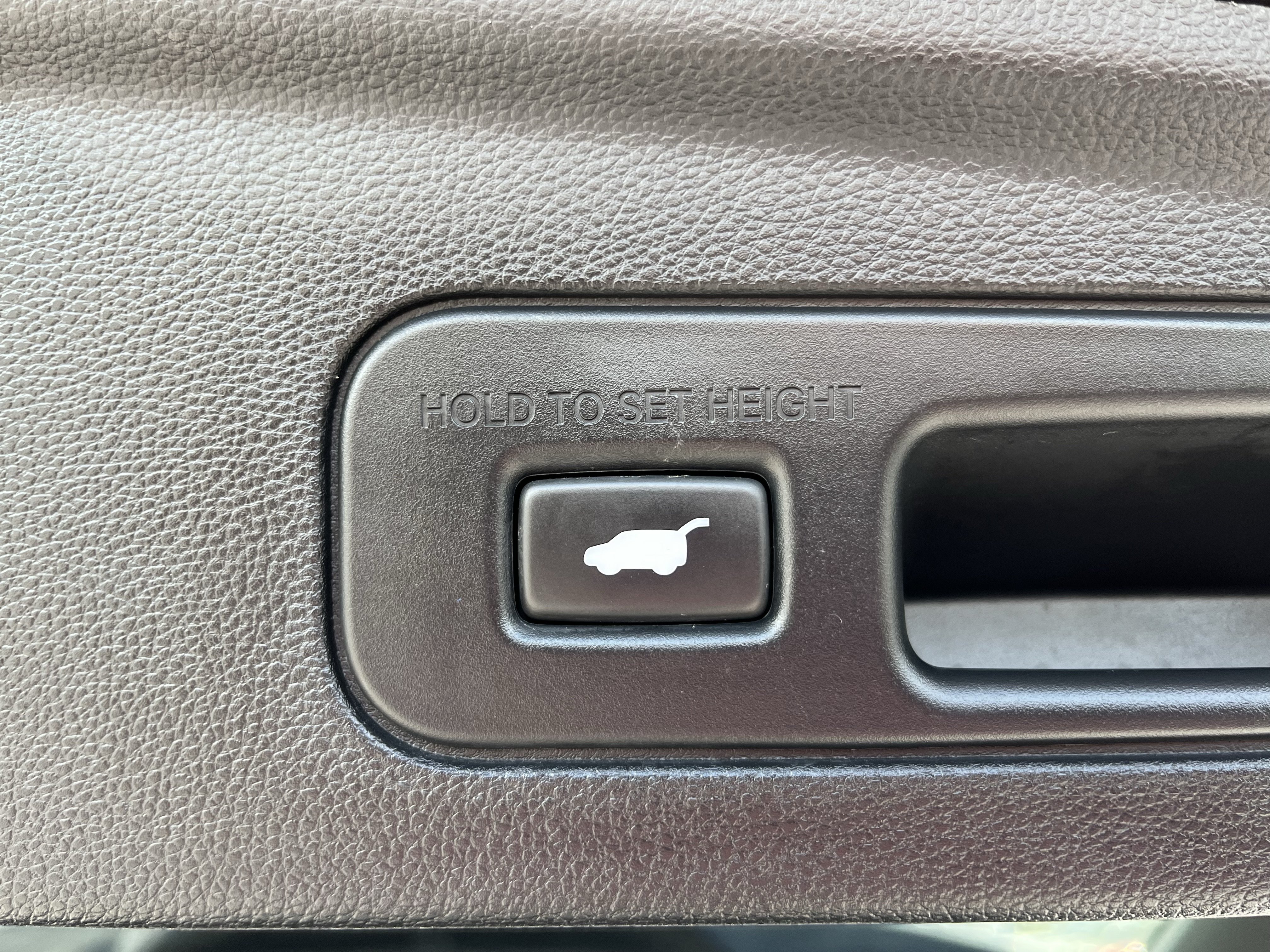 Used 2022 Acura MDX w/ Technology Package FWD image 16