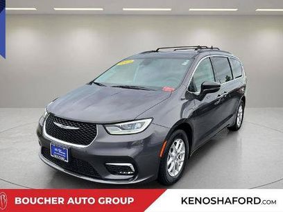 Used 2022 Chrysler Pacifica Touring-L
