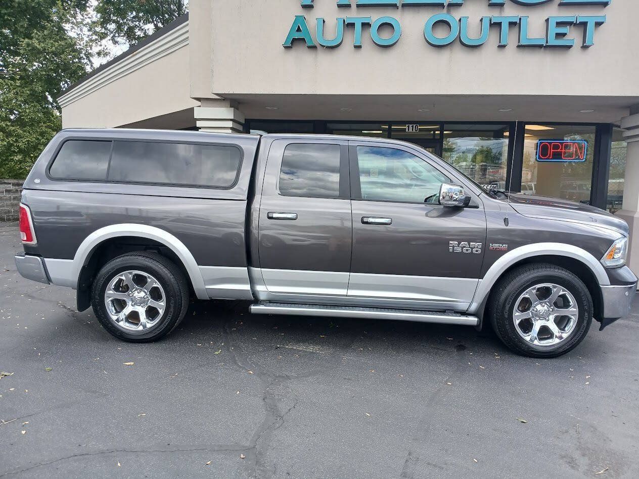 Used 2017 RAM 1500 Laramie w/ Convenience Group AWD/4WD image 6