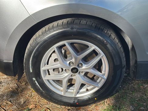 Used 2024 Ford Edge SEL image 30