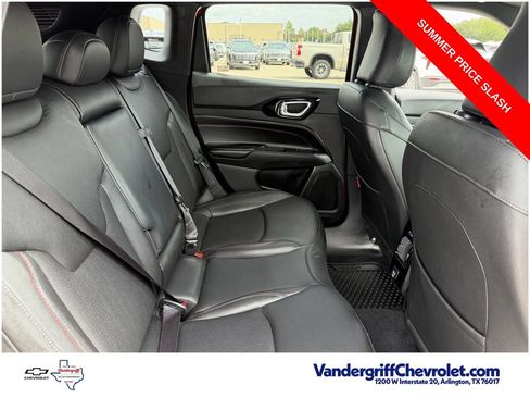 Used 2025 Jeep Compass Trailhawk AWD/4WD image 26