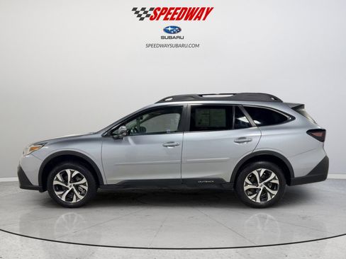 Certified 2022 Subaru Outback Limited image 5