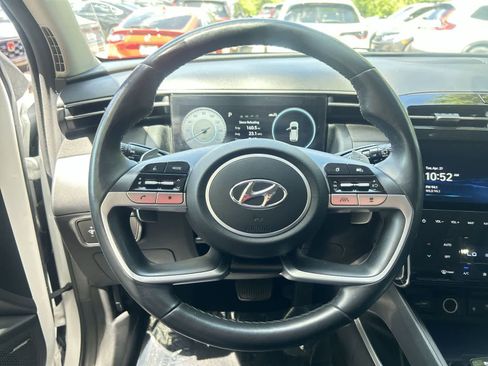 Used 2022 Hyundai Tucson Limited AWD/4WD image 16