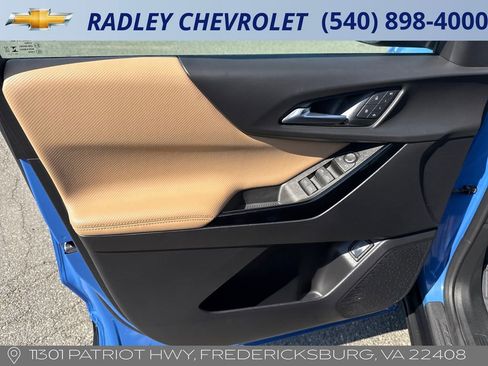 Used 2025 Chevrolet Equinox ACTIV w/ Safety and Technology Package AWD/4WD image 5