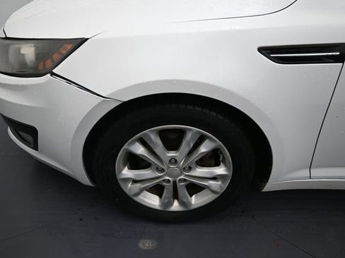 Used 2013 Kia Optima LX image 9