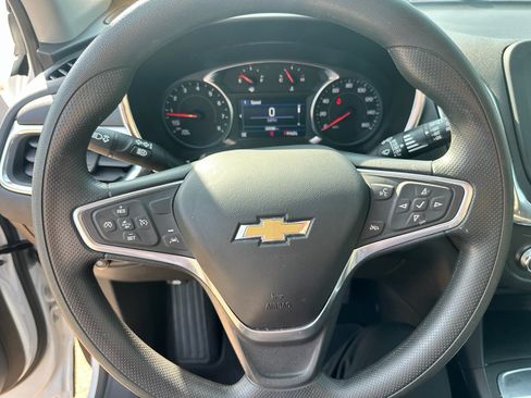 Used 2023 Chevrolet Equinox LT FWD image 12