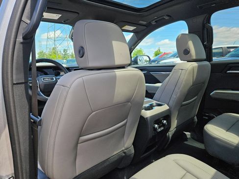 New 2026 GMC Acadia Elevation w/ Elevation Premium Package FWD image 25