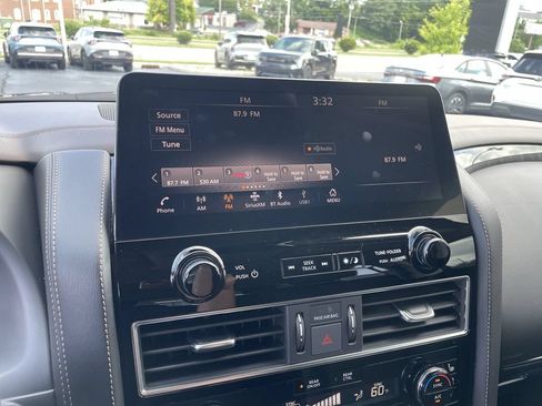 Used 2024 Nissan Armada Platinum w/ Captain's Chairs Package AWD/4WD image 12