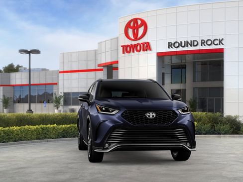 New 2026 Toyota Highlander XSE image 16