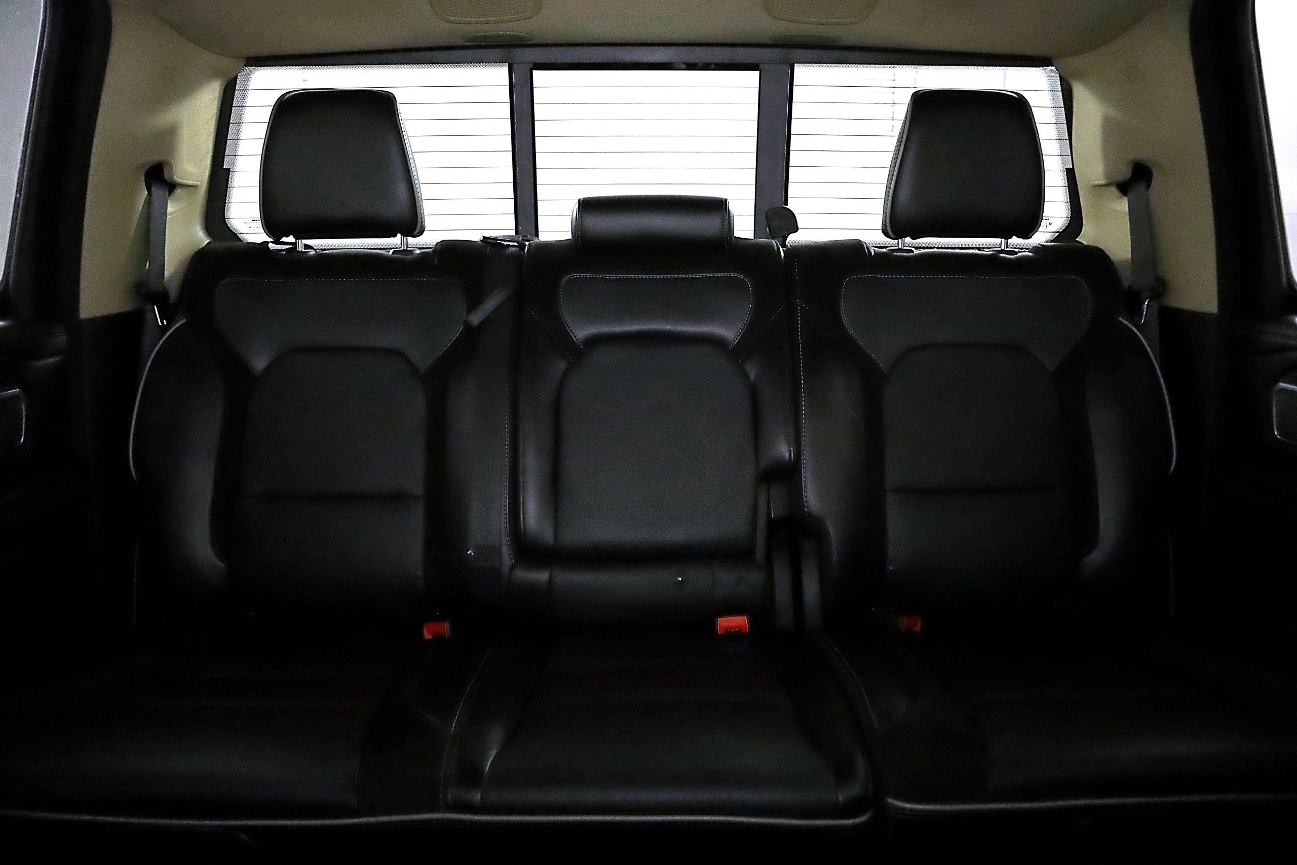 Used 2019 RAM 1500 Laramie AWD/4WD image 14