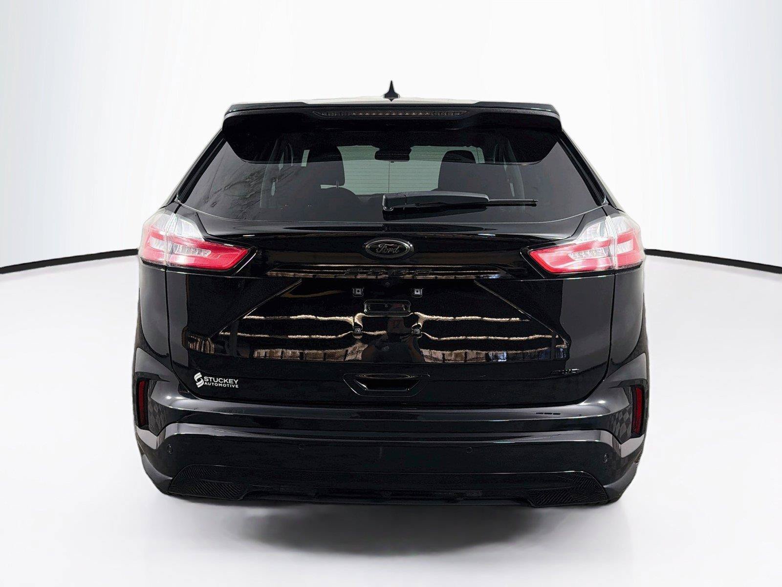 Used 2023 Ford Edge SE w/ Black Appearance Package AWD/4WD image 10