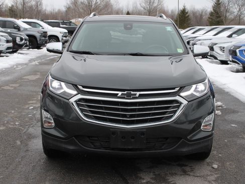 Used 2020 Chevrolet Equinox Premier image 2