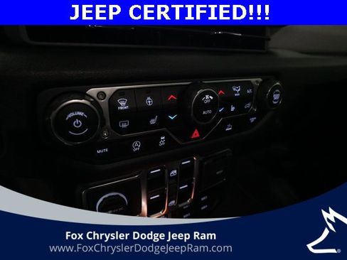 Used 2024 Jeep Gladiator Sport image 19