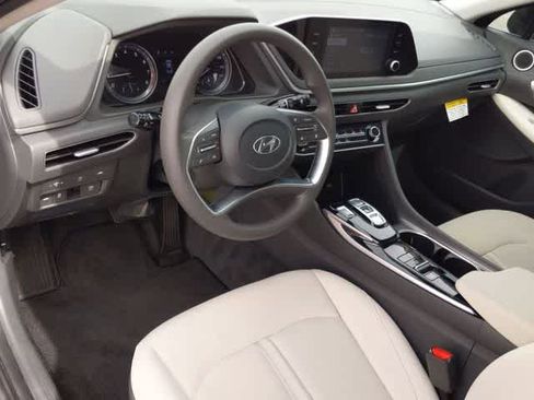 Used 2023 Hyundai Sonata SE image 10